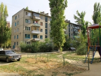 Volgograd, st Kholzunov, house 42. Apartment house