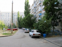 Volgograd, General Shtemenko st, 房屋 52. 公寓楼