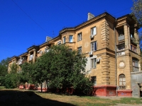 Волгоград, улица Кузнецова, дом 32. многоквартирный дом