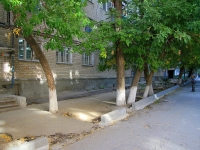 Волгоград, улица 64 Армии, дом 28. многоквартирный дом
