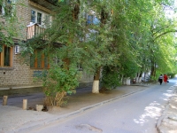 Volgograd, 64 Armii st, house 85. Apartment house