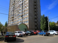 Volgograd, st 64 Armii, house 123. Apartment house