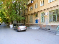 Волгоград, улица 64 Армии, дом 125. многоквартирный дом