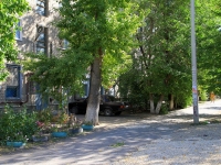 Волгоград, улица Кирова, дом 106. многоквартирный дом