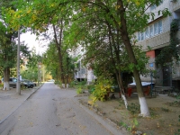 Волгоград, улица Вершинина, дом 24. многоквартирный дом
