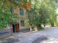 Волгоград, улица Качалова, дом 52. многоквартирный дом