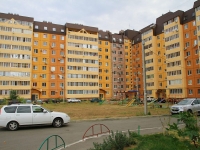 Volgograd, Marshal Voronov st, house 18. Apartment house