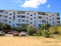 Volzhsky, Volzhskoy Voennoy Flotilii st, house 76. Apartment house