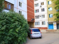Volzhsky, Druzhby st, house 52. Apartment house