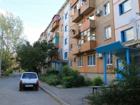Volzhsky, st Druzhby, house 56. Apartment house