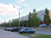 Volzhsky, Druzhby st, house 72. Apartment house