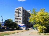 Volzhsky, st Mira, house 113А. Apartment house