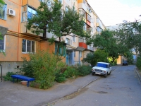 Volzhsky, Karbyshev st, house 107. Apartment house