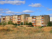 Volzhsky, st Karbyshev, house 135. Apartment house