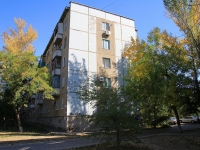 Volzhsky, st Pionerskaya, house 10. Apartment house