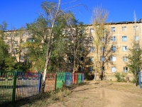 Volzhsky, st Pionerskaya, house 13. Apartment house