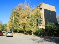Volzhsky, st Pionerskaya, house 15. Apartment house