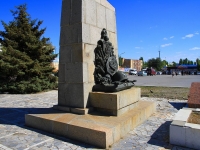 Gorodishche, monument Братская могилаPavshikh Bortsov square, monument Братская могила