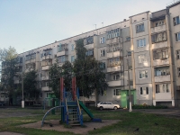 Bratsk, Gagarin st, house 5. Apartment house