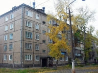 Bratsk, Karl Marks st, house 18. Apartment house