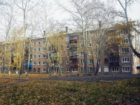 Bratsk, Kosmonavtov blvd, house 8. Apartment house