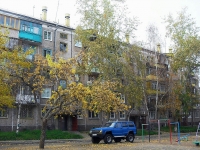 Bratsk, Kosmonavtov blvd, house 16. Apartment house