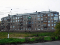Bratsk, Kosmonavtov blvd, 房屋 22. 公寓楼