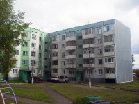 Bratsk, Kosmonavtov blvd, house 62. Apartment house