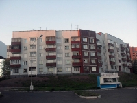 Братск, Космонавтов бульвар, дом 7. многоквартирный дом