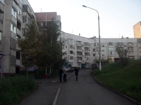 Bratsk, Kosmonavtov blvd, 房屋 13. 公寓楼