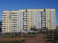 Bratsk, avenue Lenin, house 60. Apartment house