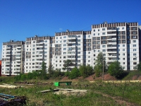 Bratsk, Vozrozhdeniya st, 房屋 14. 公寓楼