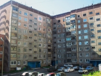 Bratsk, Vozrozhdeniya st, 房屋 18. 公寓楼