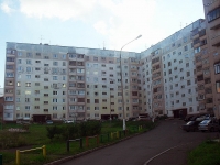 Bratsk, Pobedy blvd, house 4. Apartment house