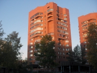 Bratsk, st Sovetskaya, house 16. Apartment house