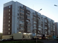 Bratsk, Sovetskaya st, house 28. Apartment house
