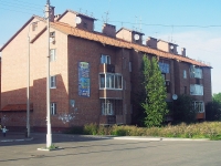 Bratsk, Yeniseyskaya st, house 7. Apartment house