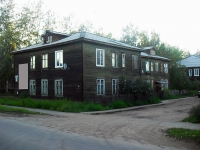 Bratsk, Yeniseyskaya st, house 27. Apartment house