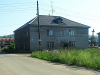 Bratsk, Zheleznodorozhnaya st, house 22. Apartment house