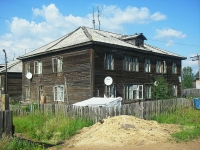 Bratsk, st Zheleznodorozhnaya, house 32. Apartment house