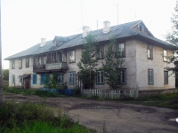 Bratsk, Gorky st, house 12. Apartment house