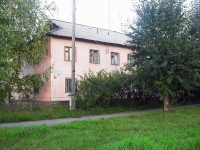 Bratsk, Gorky st, house 20. Apartment house