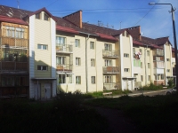 Bratsk, st Pushkin, house 11. Apartment house