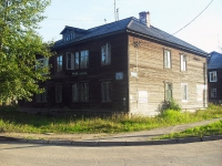Bratsk, Chekhov st, house 27. Apartment house