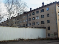 Bratsk, Kirov st, 房屋 10А. 公寓楼