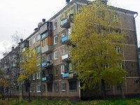 Bratsk, Kirov st, 房屋 18А. 公寓楼