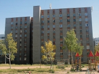 Братск, улица Комсомольская, дом 77. общежитие