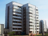 Братск, улица Комсомольская, дом 81. многоквартирный дом