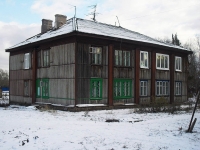 Vikhorevka, Komsomolskaya st, 房屋 8. 公寓楼