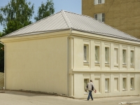 Kaluga, Starichkov alley, house 5. Apartment house with a store on the ground-floor
